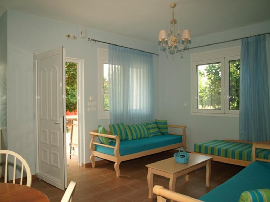 Ferienwohnung Le Jardin de Temeni Egio Exterior foto